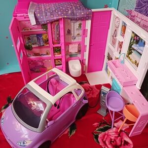 Barbie Foldable Getaway Doll House and Electric Car Playset